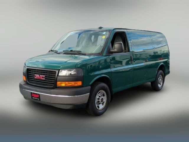 2019 GMC Savana Base