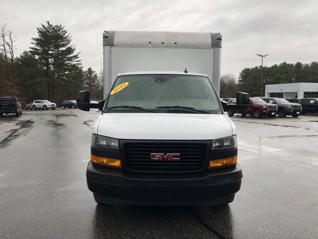 2019 GMC Savana Base