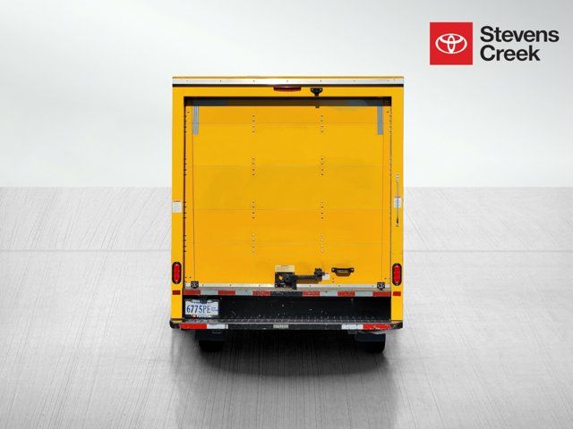 2019 GMC Savana Base