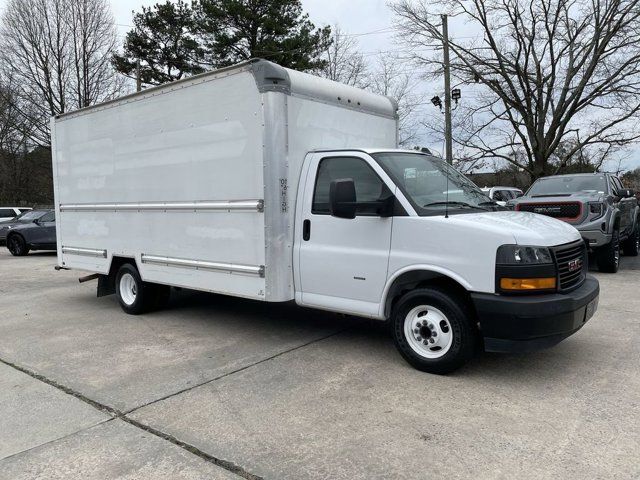 2019 GMC Savana Base