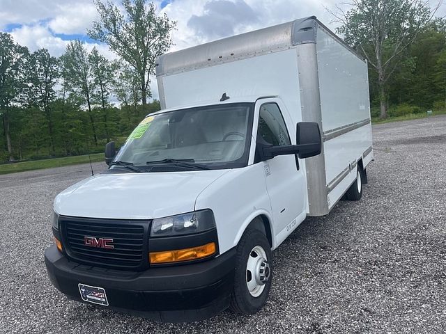 2019 GMC Savana Base