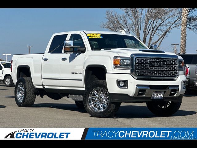 2019 GMC Sierra 2500HD Denali