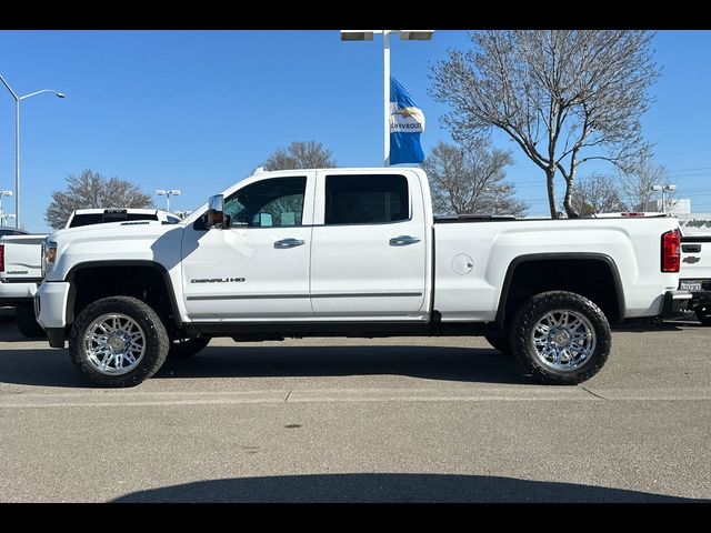 2019 GMC Sierra 2500HD Denali