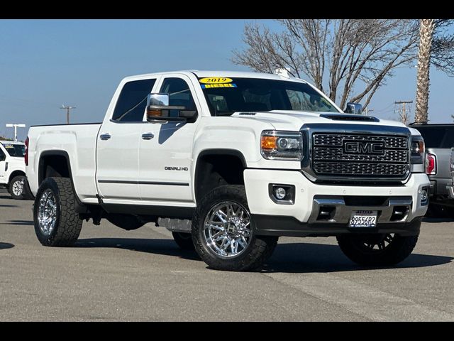 2019 GMC Sierra 2500HD Denali