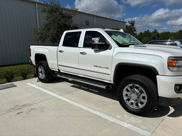 2019 GMC Sierra 2500HD Denali