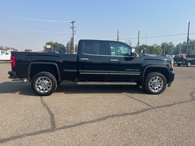 2019 GMC Sierra 2500HD Denali