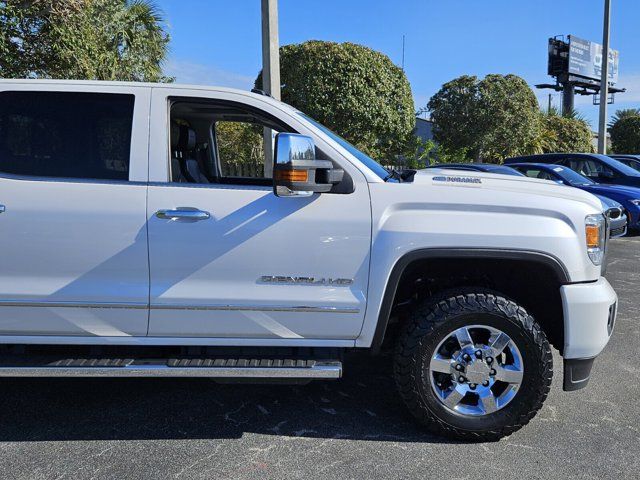 2019 GMC Sierra 3500HD Denali