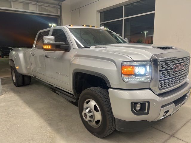 2019 GMC Sierra 3500HD Denali