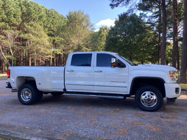 2019 GMC Sierra 3500HD Denali