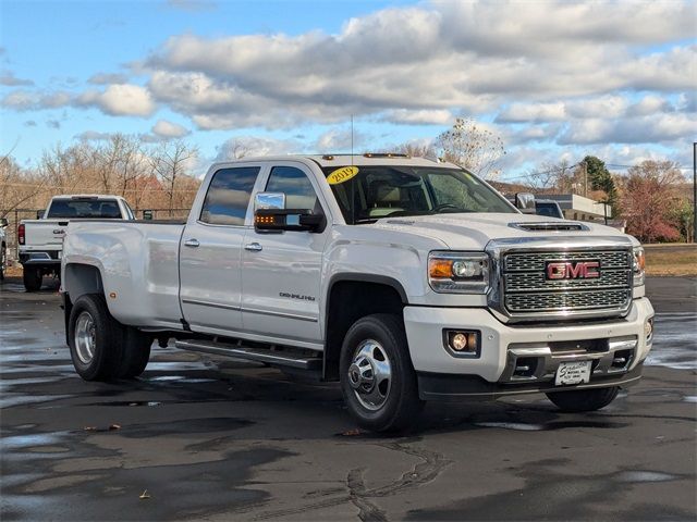 2019 GMC Sierra 3500HD Denali