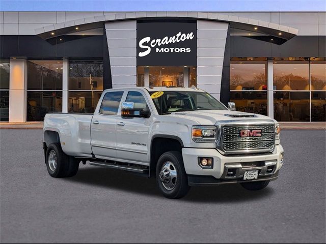 2019 GMC Sierra 3500HD Denali