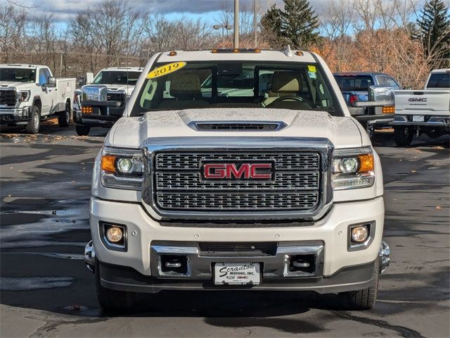 2019 GMC Sierra 3500HD Denali