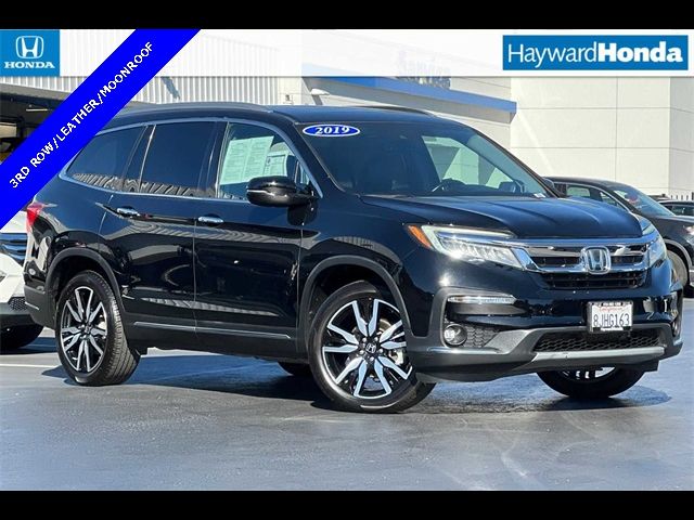 2019 Honda Pilot Touring 8-Passenger