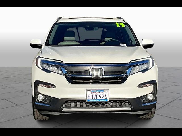 2019 Honda Pilot Touring 8-Passenger