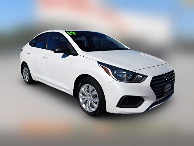 2019 Hyundai Accent SE