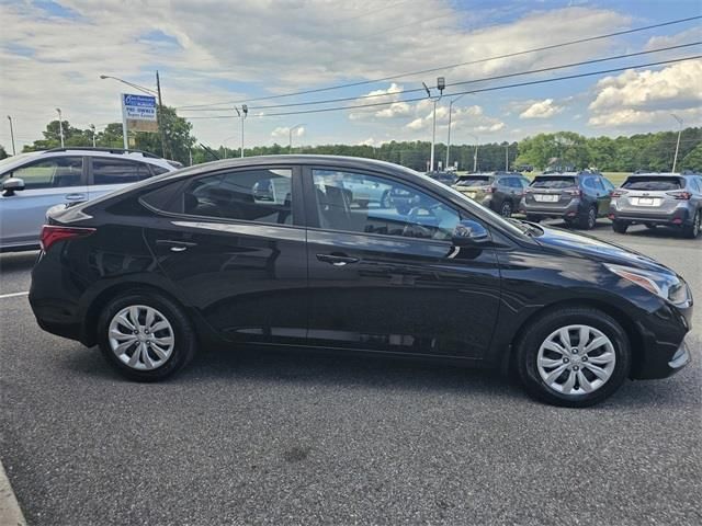 2019 Hyundai Accent SE