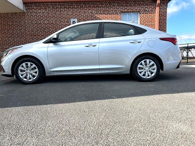 2019 Hyundai Accent SE