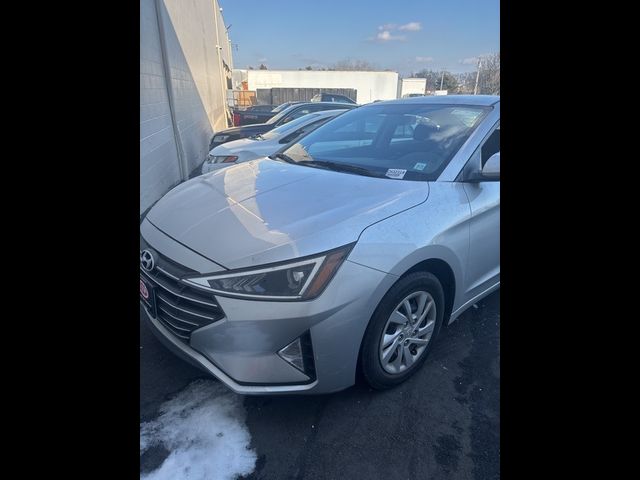 2019 Hyundai Elantra SE