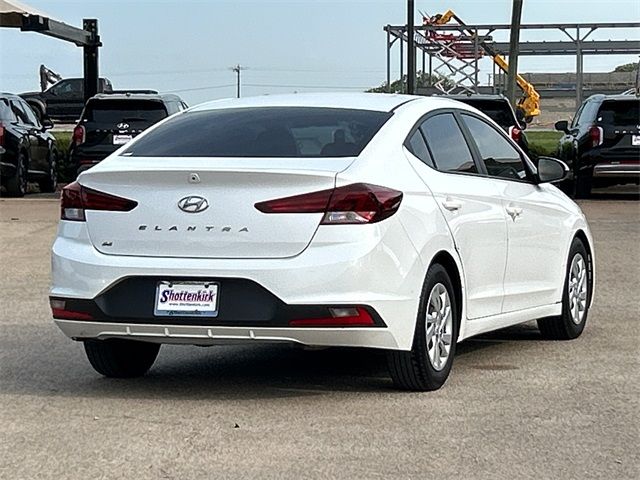 2019 Hyundai Elantra SE