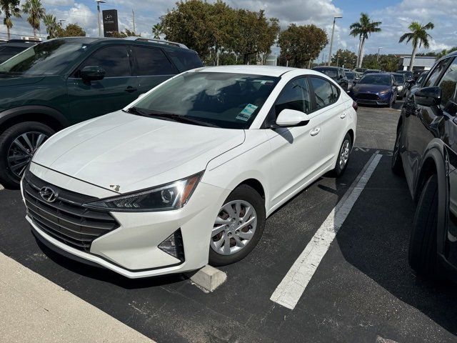 2019 Hyundai Elantra SE