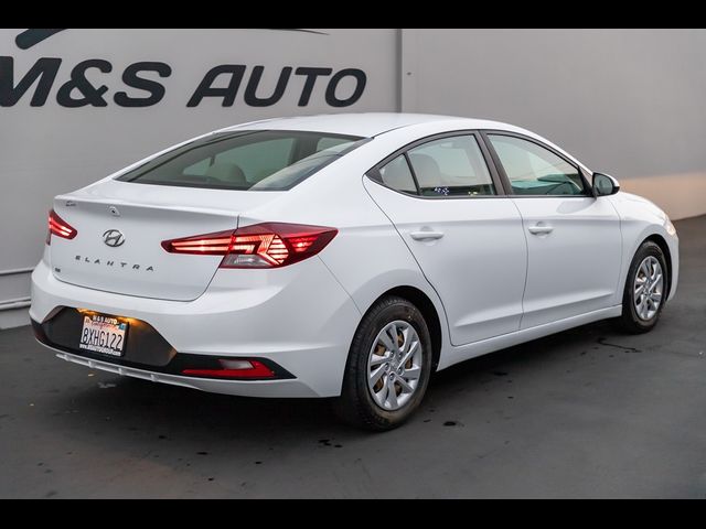 2019 Hyundai Elantra SE