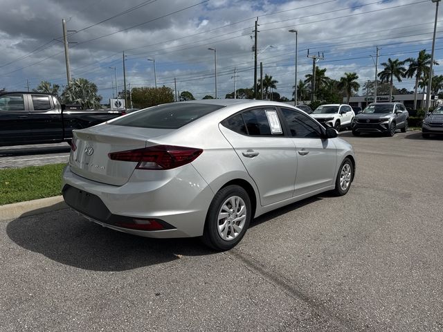 2019 Hyundai Elantra SE