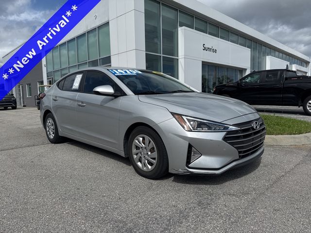 2019 Hyundai Elantra SE