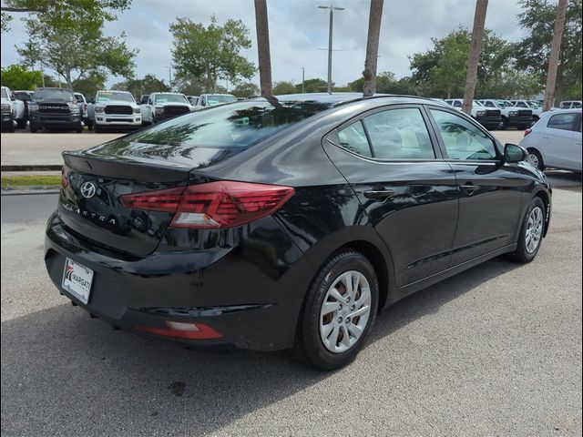 2019 Hyundai Elantra SE