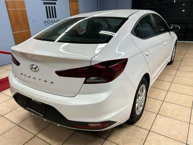 2019 Hyundai Elantra SE