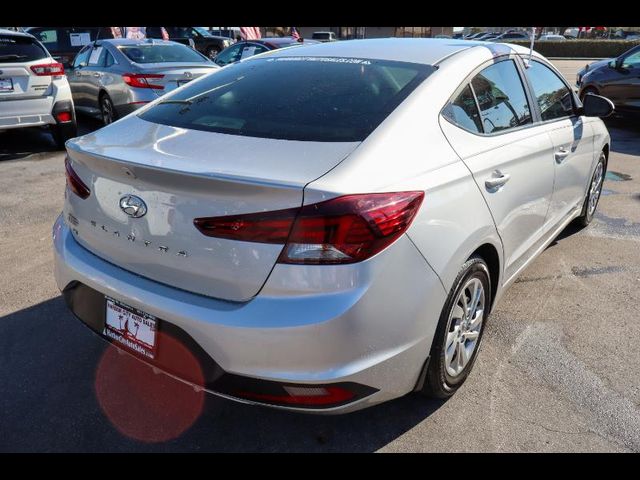 2019 Hyundai Elantra SE