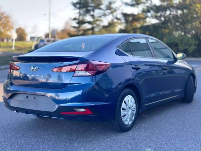2019 Hyundai Elantra SE