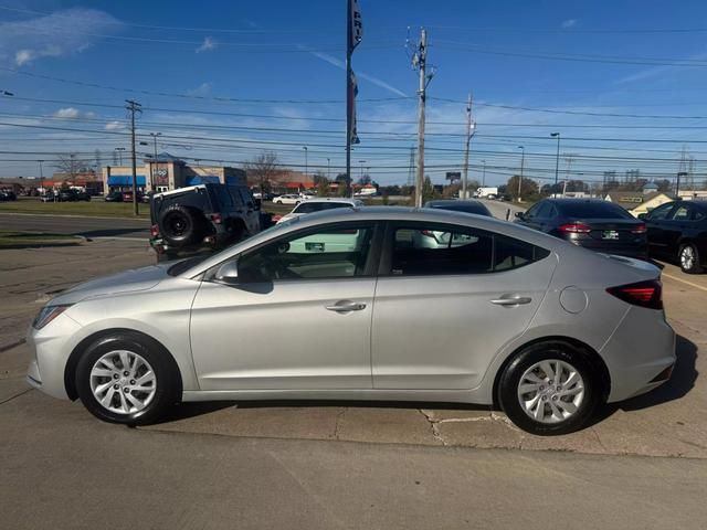 2019 Hyundai Elantra SE