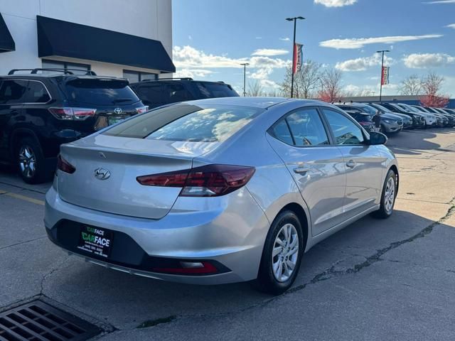 2019 Hyundai Elantra SE