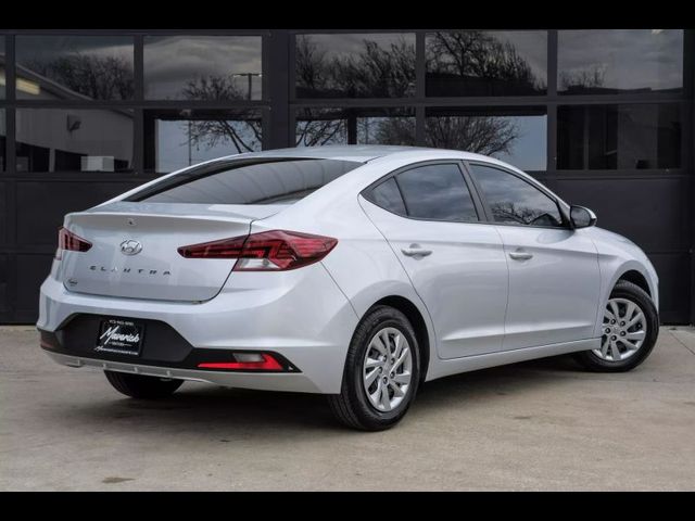 2019 Hyundai Elantra SE