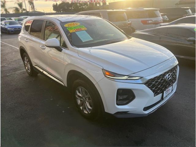 2019 Hyundai Santa Fe SE