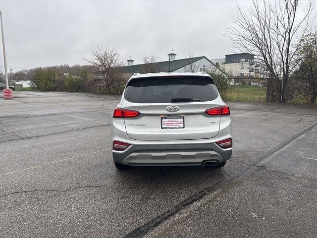 2019 Hyundai Santa Fe SE