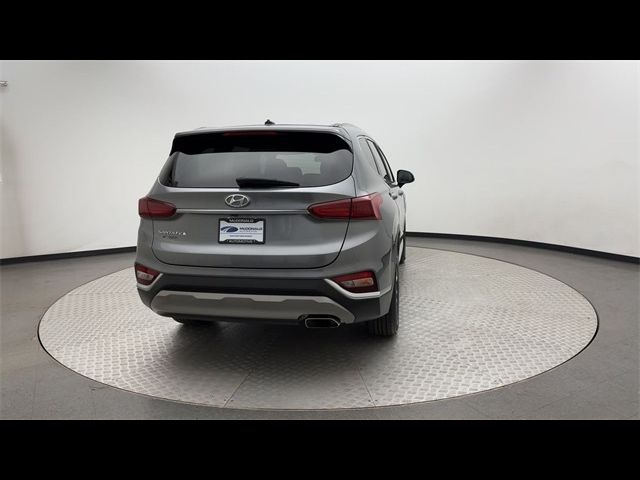 2019 Hyundai Santa Fe SE