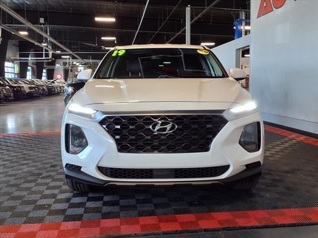 2019 Hyundai Santa Fe SE