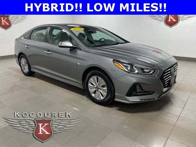 2019 Hyundai Sonata Hybrid SE