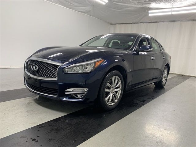 2019 INFINITI Q70 3.7 Luxe