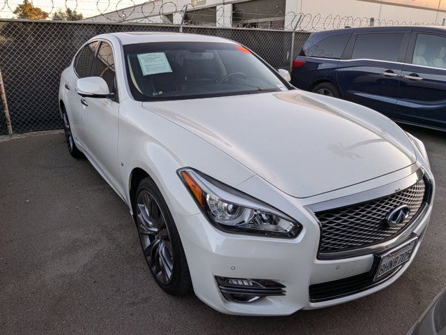 2019 INFINITI Q70 3.7 Luxe