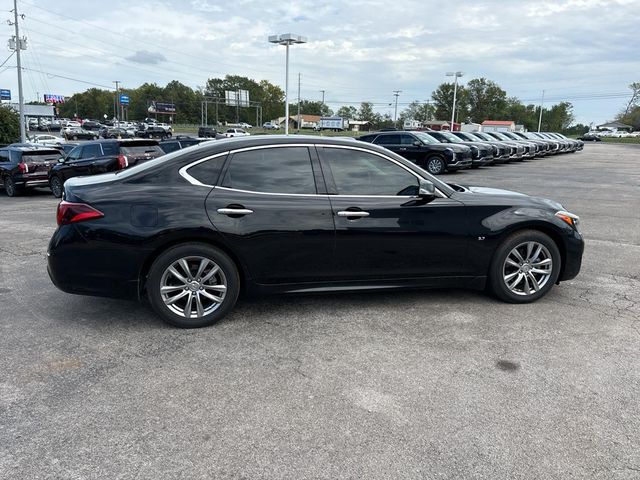 2019 INFINITI Q70 3.7 Luxe