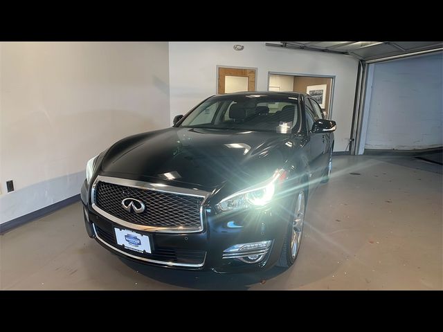 2019 INFINITI Q70L 3.7 Luxe