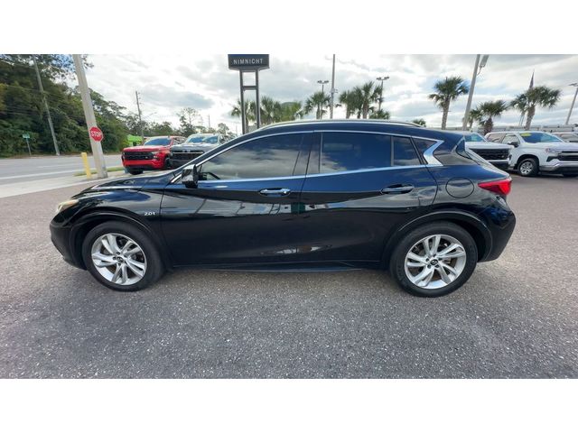 2019 INFINITI QX30 Essential