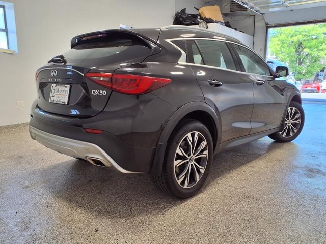 2019 INFINITI QX30 Luxe