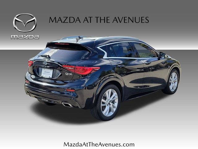 2019 INFINITI QX30 Essential