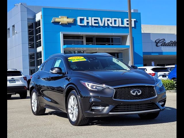 2019 INFINITI QX30 Essential