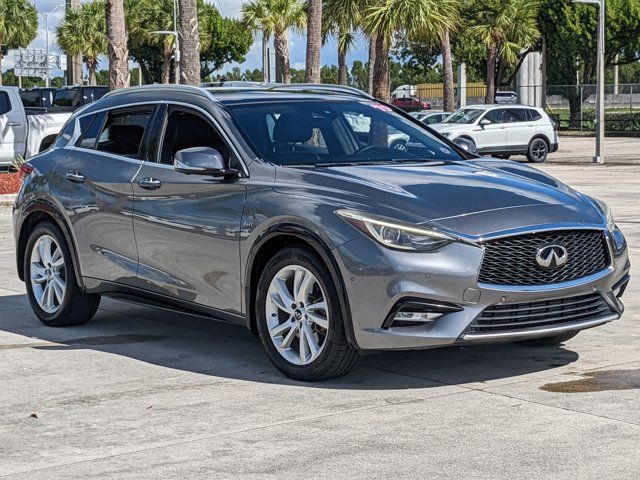 2019 INFINITI QX30 Essential