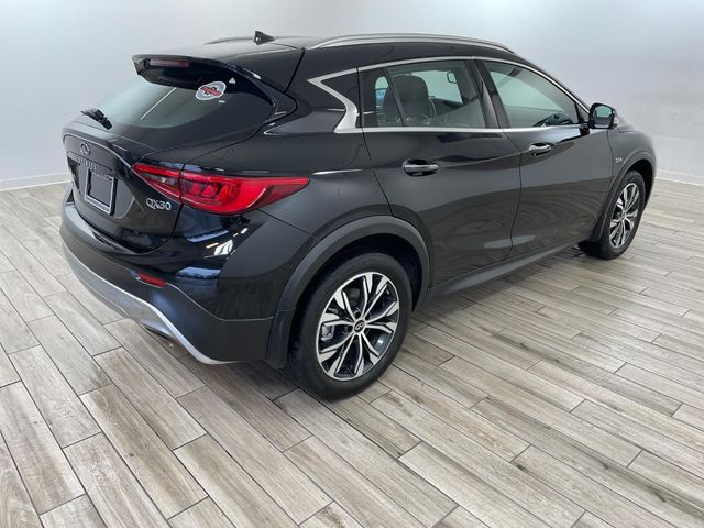 2019 INFINITI QX30 Essential