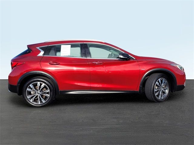 2019 INFINITI QX30 Essential